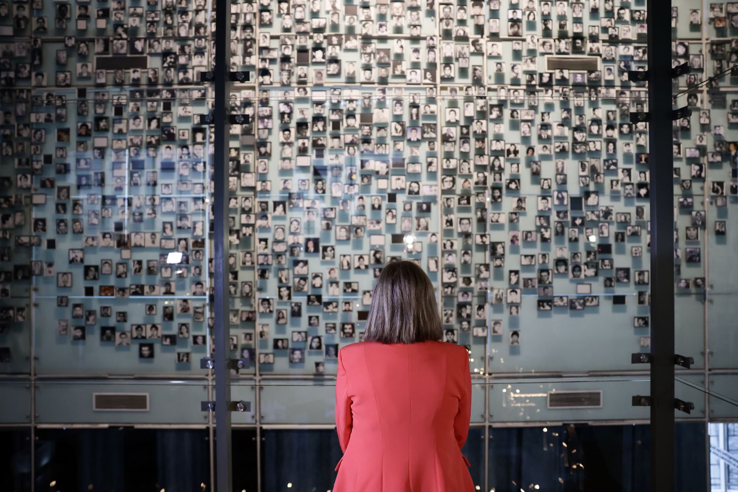 Η Πρόεδρος της Δημοκρατίας Κατερίνα Σακελλαροπούλου στο Μουσείο Μνήμης και Ανθρωπίνων Δικαιωμάτων