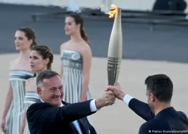 D.W.: Η Ολυμπιακή Φλόγα από την Ελλάδα στη Γαλλία