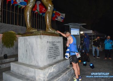 Με χρόνο 20:18:43 Μεγάλος νικητής του 42ου ΣΠΑΡΤΑΘΛΟΝ ο Φώτης Ζησιμόπουλος- Η Φινλανδή Νόορα Χονκάλα πρώτη γυναίκα και πρώτη Ελληνίδα η Τζο Μαντά.