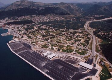 Εντοπισμός 31 ατόμων και σύλληψη του αλλοδαπού διακινητή τους στη Σάμο