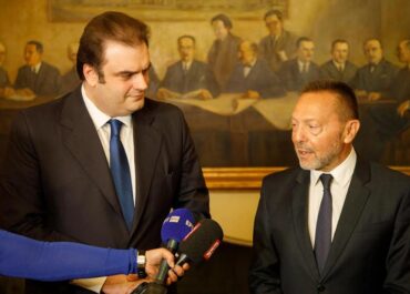 Συνάντηση του Υπουργού Εθνικής Οικονομίας και Οικονομικών Κυριάκου Πιερρακάκη με τον Διοικητή της Τράπεζας της Ελλάδος Γιάννη Στουρνάρα