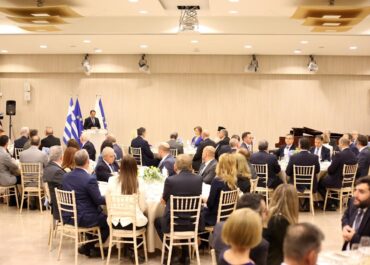 Ο Πρόεδρος της KυπριακήςΔημοκρατίας παρέθεσε επίσημο δείπνο προς τιμήν του Προέδρου της Ελληνικής Δημοκρατίας