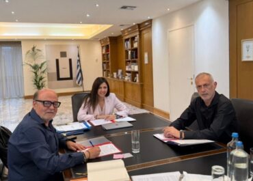 Δήμος Πειραιά,: Συνάντηση εργασίας του δημάρχου Πειραιά Γ. Μώραλη με την υπουργό Παιδείας Σ. Ζαχαράκη