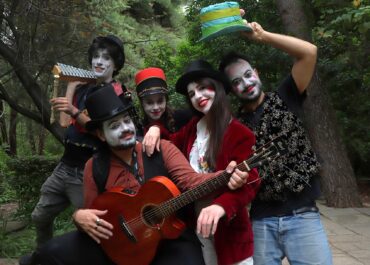 Από Κυριακή 15 Ιουνίου | Ο Πουλτσινέλα επιστρέφει στο πιο γελαστό δάσος του καλοκαιριού!