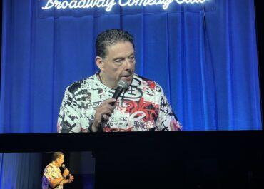 Γρηγόρης Κρητικός – «New York’s Funny Man» στο Θέατρο Ελεύθερη Έκφραση την Παρασκευή 4 Ιουλίου