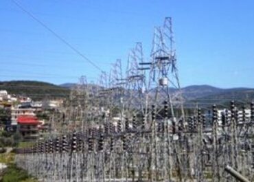 Μετωπική σύγκρουση με μήνυση του Δημάρχου Ηλιούπολης για την απομάκρυνση του Κ.Υ.Τ (Κέντρου Υπερυψηλής Τάσης) από τον Υμηττό