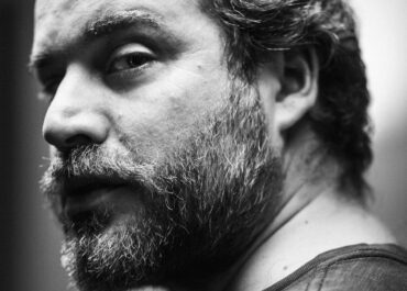 Ο ΘΕΜΟΣ ΣΚΑΝΔΑΜΗΣ ΠΑΡΟΥΣΙΑΖΕΙ ΤΟ ΝΕΟ ΤΟΥ ΤΡΑΓΟΥΔΙ “ΜΑΡΓΑΡΙΤΑ”.