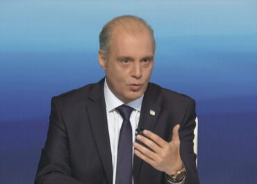 Κυριάκος Βελόπουλος : Όταν οι αριθμοί ευημερούν αλλά ο λαός στενάζει….