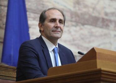 Έφυγε από τη ζωή ο γγ της ΚΟ της ΝΔ Απόστολος Βεσυρόπουλος