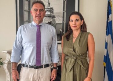 Συνάντηση Εργασίας της Υπουργού Τουρισμού με τον Πρόεδρο του Ξενοδοχειακού Επιμελητηρίου Ελλάδος