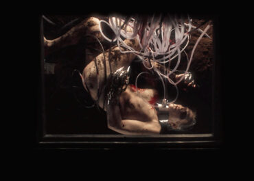 DRACULA σε σκηνοθεσία Θάνου Παπακωσνταντίνου || ΤΕΛΕΥΤΑΙΕΣ ΠΑΡΑΣΤΑΣΕΙΣ στο Θέατρο Πόρτα έως 28/12