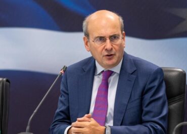 Κ. Χατζηδάκης: Δεν συνωμοτούν υπέρ της κυβέρνησης όσοι διεθνώς βλέπουν βελτίωση της οικονομίας