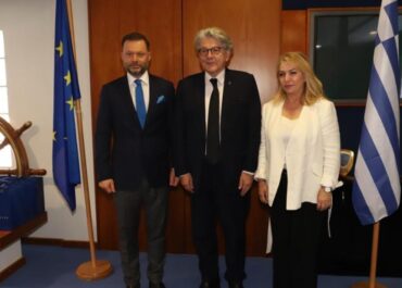 Συνάντηση του Α΄ Αντιπροέδρου  της Βουλής κ. Ιωάννης Πλακιωτάκης με τον Αντιπρόεδρο και αντιπροσωπεία της Εθνοσυνέλευσης του Βιετνάμ
