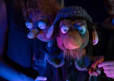 «Μ΄ ένα κόκκινο σκουφί»  της Βάσως Γιαρένη – Παιδική Σκηνή Επί Κολωνώ