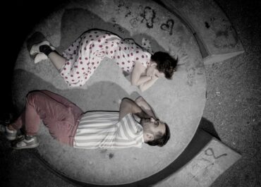 “RUBY MOON” του Matt Cameron σε σκηνοθεσία Ειρήνης Δερμιτζάκη || ΑΥΣΤΡΑΛΙΑΝΟ ΘΕΑΤΡΟ ΣΤΟ ΑΓΓΕΛΩΝ ΒΗΜΑ || Από 1 Νοεμβρίου 2025