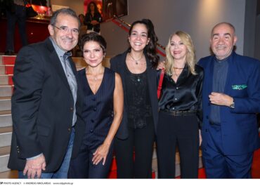 ΜΕ ΜΕΓΑΛΗ ΕΠΙΤΥΧΙΑ ΟΛΟΚΛΗΡΩΘΗΚΕ ΠΡΕΜΙΕΡΑ ΠΑΡΑΣΤΑΣΗΣ “ΑΠΟΡΡΗΤΟ” ΣΤΟ ΘΕΑΤΡΟ ΔΙΑΝΑ