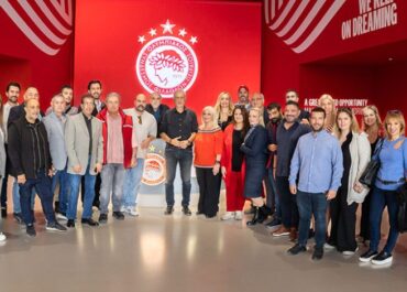 Δήμος Πειραιά : Επίσκεψη του Δημάρχου Πειραιά Γιάννη Μώραλη  στο Μουσείο του Ολυμπιακού