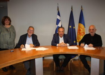 Δήμος Θεσσαλονίκης : Υπογράφηκαν οι συμβάσεις για τα τρία νέα σχολεία στον Δήμο