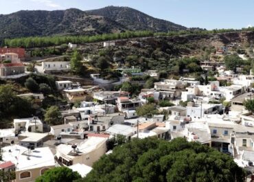 Άνοιξαν τα σχολεία στα Βορίζια – Σήμερα η απολογία των δύο κατηγορουμένων από την οικογένεια του 39χρονου θύματος