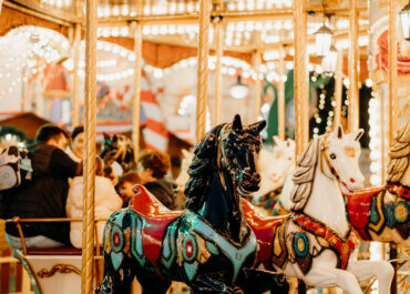 Η καρδιά των Χριστουγέννων χτυπά και φέτος στην Τεχνόπολη — Το ΔΕΗ CHRISTMAS FACTORY επιστρέφει από 22/11 πιο λαμπερό από ποτέ!