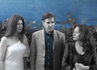 Είναι αυτή η ΔΕΣΠΟΙΝΙΣ ΤΖΟΥΛΙΑ; μια σπουδή πάνω στο έργο του Strindberg από τους Θεατρίνων Θεατές , 2ος χρόνος επιτυχίας