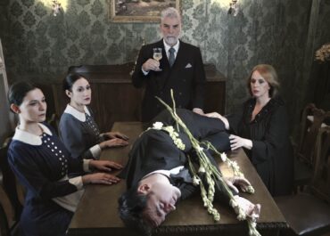 Η ΠΡΕΜΙΕΡΑ ΠΛΗΣΙΑΖΕΙ – “ΦΑΕΘΩΝ” ΤΟΥ ΔΗΜΗΤΡΗ ΔΗΜΗΤΡΙΑΔΗ ΣΤΟ ΘΕΑΤΡΟ ΦΟΥΡΝΟΣ ΑΠΟ ΤΗ ΔΕΥΤΕΡΑ 9 ΦΕΒΡΟΥΑΡΙΟΥ