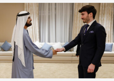 Διεθνής επιτυχία στο Ντουμπάι για τον Έλληνα δικηγόρο Γιάννη Πετρά, εκπρόσωπο της νέας γενιάς των “future global leaders”, που διακρίθηκε σε πρόγραμμα υπό την αιγίδα του Σεϊχη του Dubai, Mohammed bin Rashid Al Maktoum!