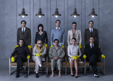 Μια νέα “Δίκη” ξεκινά αύριο στο Θέατρο ΑRΚ | Ο Κάφκα μέσα από το βλέμμα του Άρη Μπινιάρη