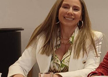 ΚΡΙΤΙΚΗ ΣΤΟ ΒΙΒΛΙΟ «ΕΡΜΕΝΙΛΕΡ» ΤΟΥ ΣΥΓΓΡΑΦΕΑ ΔΗΜΗΤΡΗ ΜΠΟΝΟΒΑ ΑΠΟ ΤΗΝ ΠΑΝΑΓΙΩΤΑ ΜΠΛΕΤΑ