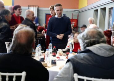 2.606 «γεύματα αγάπης» Χριστούγεννα και Πρωτοχρονιά ο Δήμος Αθηναίων  σε άστεγους κι ευάλωτους συμπολίτες μας