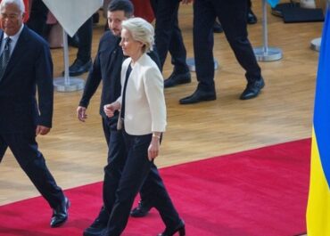 Φον ντερ Λάιεν – Αντ. Κόστα σε συνάντηση με Β. Ζελένσκι