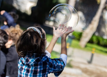 Δήμος Αθηναίων: Μία μεγάλη Χριστουγεννιάτικη Αγορά στην πλατεία Κοτζιά