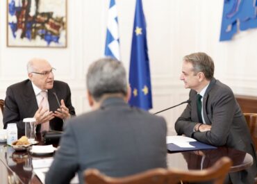 Συνάντηση του Πρωθυπουργού Κυρ.Μητσοτάκη με τον Υπ. Επικρατείας, Υπ. Εξωτερικών, Εθνικής Κοινότητας Εξωτερικού κ Αφρικανικών Υποθέσεων της Αλγερίας Ahmed Attaf