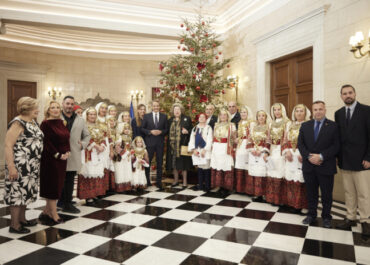Κάλαντα της Πρωτοχρονιάς στον Πρωθυπουργό Κυριάκο Μητσοτάκη