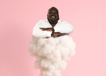 Ο ΑΛΑΝΤΙΝ ΕΡΧΕΤΑΙ ΤΑ ΧΡΙΣΤΟΥΓΕΝΝΑ ΣΤΟ ΜΕΓΑΡΟ ΜΟΥΣΙΚΗΣ ΑΘΗΝΩΝ