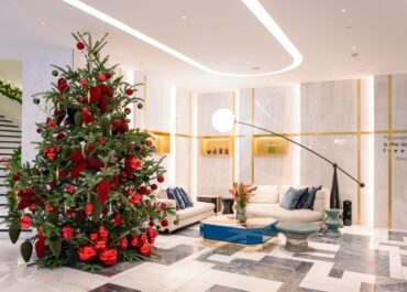 Λαμπερή Τελετή Ανάμματος του Χριστουγεννιάτικου Δέντρου στο Athens Capital Hotel & Athens Capital Suites – MGallery Collection