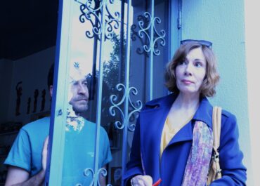 Η ΣΚΙΑ ΤΗΣ ΜΥΓΑΣ της Βαλεντίνας Παπαδημητράκη σε σκην. Τάσου Καρακύκλα || NEOΣ ΚΥΚΛΟΣ ΠΑΡΑΣΤΑΣΕΩΝ || Ρεκτιφιέ-Κέντρο Έρευνας Μεικτών Παραστατικών Τεχνών