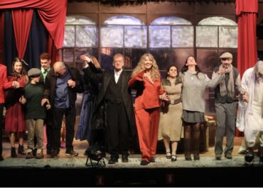 “ΤΑ ΧΡΙΣΤΟΥΓΕΝΝΑ ΤΟΥ ΣΚΡΟΥΤΖ” – ΜΕ ΜΕΓΑΛΗ ΕΠΙΤΥΧΙΑ ΠΡΑΓΜΑΤΟΠΟΙΗΘΗΚΕ ΓΙΑ 9Η ΧΡΟΝΙΑ Η ΠΡΕΜΙΕΡΑ ΤΗΣ ΠΑΡΑΣΤΑΣΗΣ