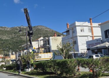 Δήμος Ανατολικής Σάμου : ΑΛΛΑΓΗ ΦΩΤΙΣΤΙΚΩΝ ΣΤΗΝ ΠΑΡΑΛΙΑΚΗ