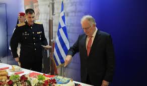 Ο Πρόεδρος της Δημοκρατίας Κωνσταντίνος Αν. Τασούλας  στην Προεδρική Φρουρά για την κοπή της πρωτοχρονιάτικης πίτας