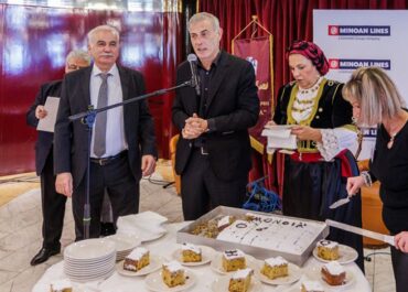 Δήμος Πειραιά : Ο Δήμαρχος Γιάννης Μώραλης  σε ετήσιες εκδηλώσεις  συλλόγων και φορέων της πόλης