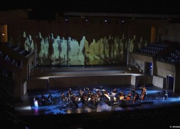 Leonard Bernstein: Candide Καμεράτα Ορχήστρα των Φίλων της Μουσικής – Σάββατο 31 Ιανουαρίου Ι 20:00 Ι Αίθουσα Αλεξάνδρα Τριάντη