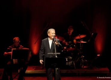 Μανώλης Μητσιάς: Θαλασσινά φεγγάρια μακρινά, στους ουρανούς του Νίκου Γκάτσου – 5 και 7 Φεβρουαρίου στο Μέγαρο Μουσικής Αθηνών