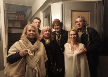 Αγία Ιωάννα (Ζαν ντ Αρκ)  του Τζορτζ Μπέρναρντ Σω, σκηνοθεσία Γιάννης Γιούλης, μουσική Δημήτρης Ζαφειρέλης – ΘΕΑΤΡΟ ΤΗΣ ΗΜΕΡΑΣ