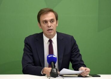 Δημήτρης Μάντζος  : Η διεθνής κοινότητα, όπως εκφράζεται από τους διεθνείς οργανισμούς, οφείλει να καλέσει όλα τα εμπλεκόμενα μέρη σε αυτοσυγκράτηση