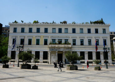 Δήμος Αθηναίων: Κάνουμε πράξη το «Είμαστε δίπλα σου» με τη νέα Γενική Διεύθυνση Κοινωνικών Υπηρεσιών