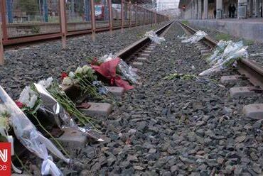 Τρία χρόνια από το δυστύχημα στα Τέμπη – Εκδηλώσεις μνήμης και απεργιακές συγκεντρώσεις διαμαρτυρίας