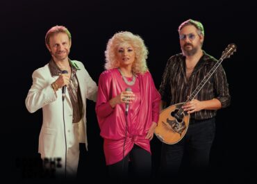 “ΜΠΟΥΖΟΥΚΙΑ ΣΤΗΝ ΠΙΣΤΑ” – ΚΑΘΕ ΠΑΡΑΣΚΕΥΗ ΚΑΙ ΣΑΒΒΑΤΟ ΑΠΟ 20 ΦΕΒΡΟΥΑΡΙΟΥ ΕΩΣ 28 ΜΑΡΤΙΟΥ ΣΤΟ ΓΥΑΛΙΝΟ ΜΟΥΣΙΚΟ ΘΕΑΤΡΟ