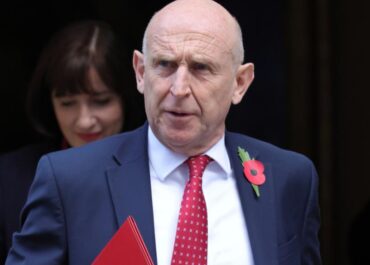 Στην Κύπρο ο Βρετανός υπ. Άμυνας