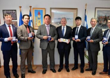 Συνάντηση Στέφανου Γκίκα με τον Πρόεδρο της Κοινοβουλευτικής Επιτροπής Θαλασσίου-Ναυτιλιακού & Αγροτικού Τομέα της Δημοκρατίας της Κορέας, κ. Eoh, Kiy-Ku.